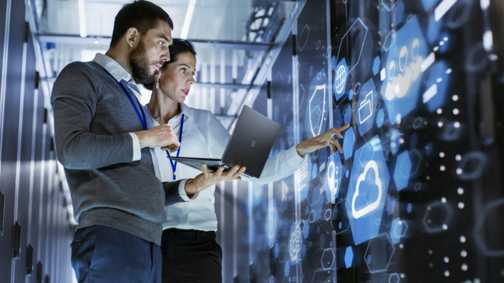 Taking Advantage of Cloud Data Management